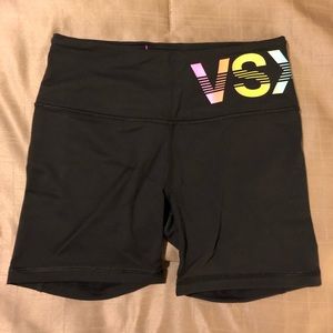 VSX Sport Knockout Short NWOT